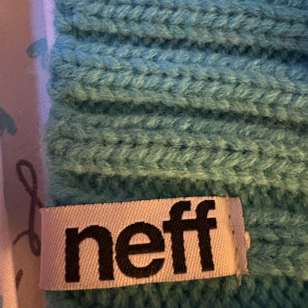 Winter hat - Picture 3 of 3
